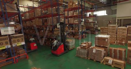 倉庫貨運(yùn)航拍運(yùn)輸產(chǎn)品包裝_4096X2160_高清視頻素材下載(編號:1870521)_實(shí)拍視頻